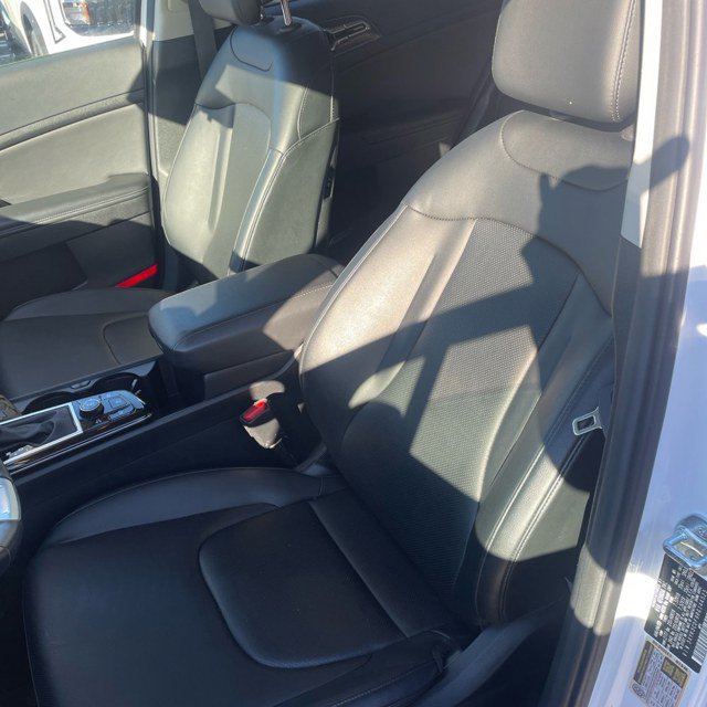 Certified 2024 Kia Sportage EX AWD/4WD image 12