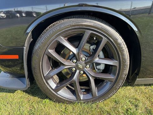 Used 2022 Dodge Challenger R/T w/ Plus Package image 8