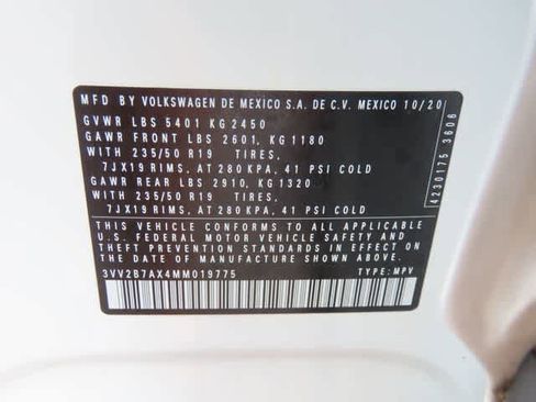 Used 2021 Volkswagen Tiguan SEL w/ 3rd Row Seat Package AWD/4WD image 31