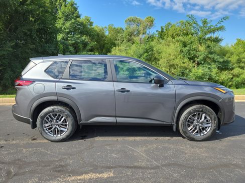 New 2026 Nissan Rogue S image 2