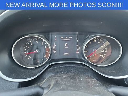 Used 2018 Jeep Compass Latitude w/ Cold Weather Group AWD/4WD image 11