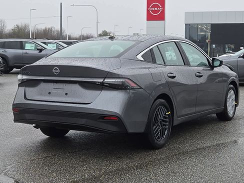 New 2026 Nissan Sentra SV w/ SV Convenience Package image 3