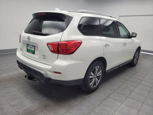 Used 2019 Nissan Pathfinder SV AWD/4WD image 9