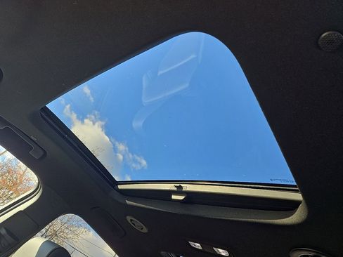 Used 2023 Chevrolet Traverse RS w/ LPO, Floor Liner Package image 20