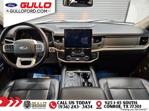 Used 2022 Ford Expedition XLT image 11