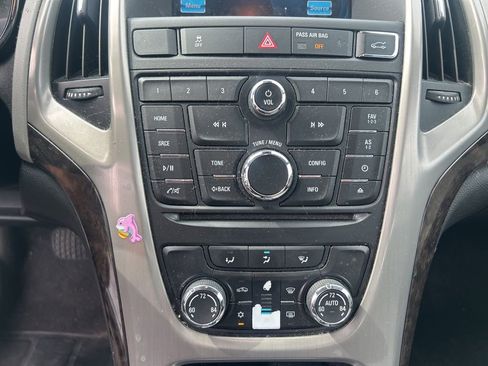 Used 2014 Buick Verano FWD image 21