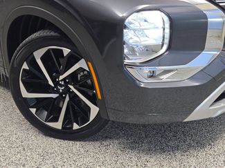 Used 2024 Mitsubishi Outlander SEL video 3