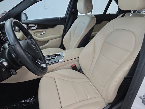 Used 2018 Mercedes-Benz C 300 4MATIC Sedan image 14