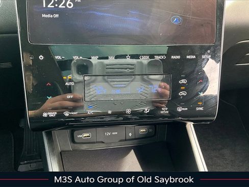 Used 2024 Hyundai Tucson Limited image 15