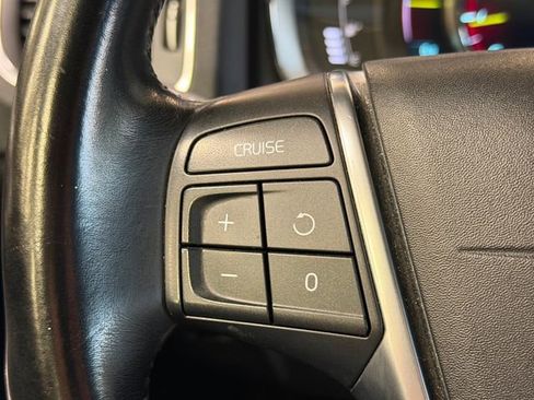 Used 2015 Volvo V60 T5 Premier Plus image 25