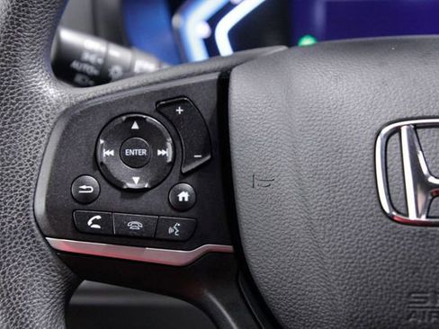 Certified 2024 Honda Odyssey EX image 30