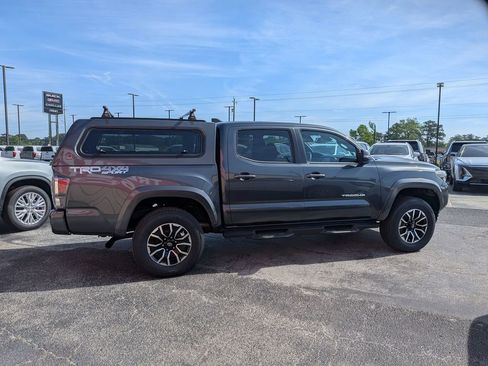 Used 2023 Toyota Tacoma TRD Sport w/ Technology Package AWD/4WD image 5