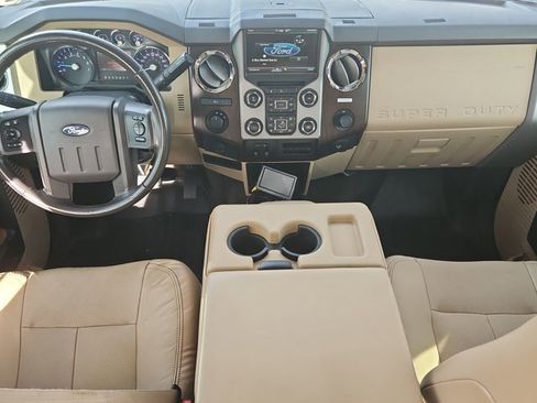 Used 2015 Ford F250 Lariat image 16