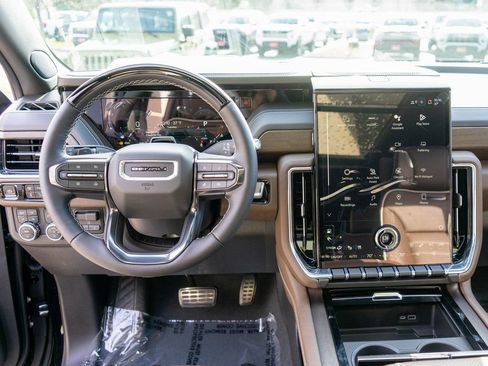 New 2026 GMC Yukon XL Denali Ultimate AWD/4WD image 18