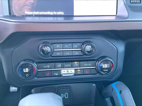 Used 2023 Ford Bronco Outer Banks AWD/4WD image 27