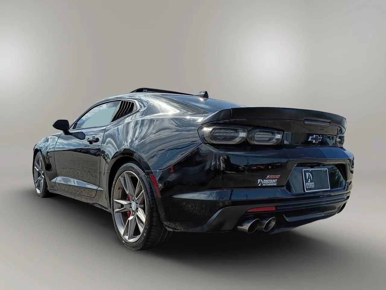 Used 2021 Chevrolet Camaro SS RWD image 8