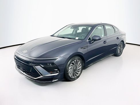 Used 2025 Hyundai Sonata SEL image 3