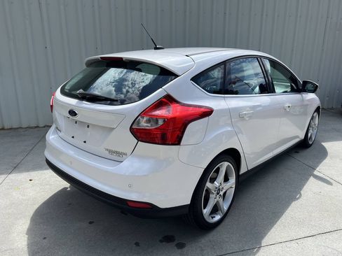 Used 2013 Ford Focus Titanium w/ Titanium Handling Pkg FWD image 3