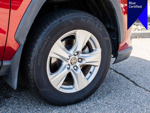 Used 2021 Toyota RAV4 XLE AWD/4WD image 8