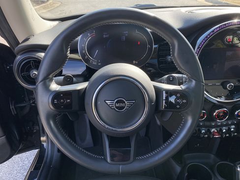 Used 2023 MINI Cooper S image 19