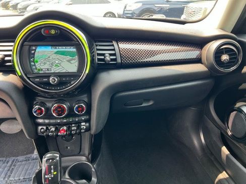Used 2021 MINI Cooper S w/ 6.5" Touchscreen Package FWD image 11