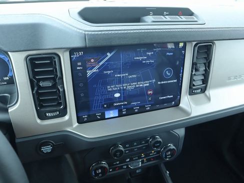 New 2025 Ford Bronco Outer Banks AWD/4WD image 8