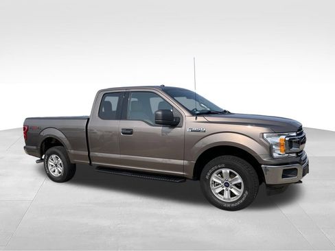 Used 2018 Ford F150 XLT w/ Trailer Tow Package AWD/4WD image 2