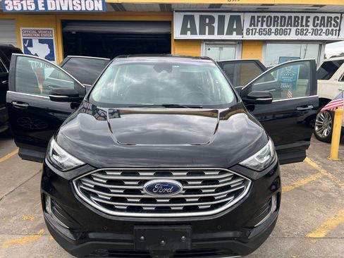 Used 2020 Ford Edge Titanium FWD image 8