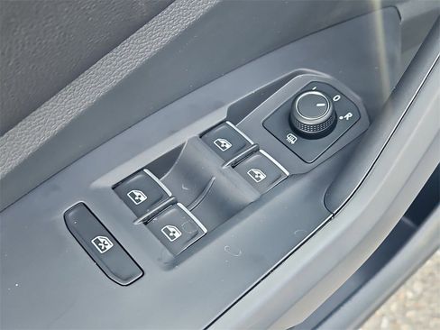 New 2025 Volkswagen Jetta S image 13