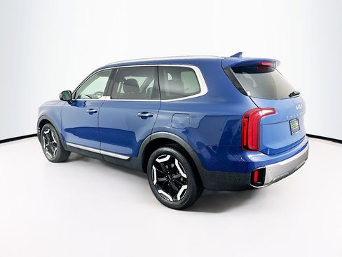 Used 2025 Kia Telluride S FWD image 5