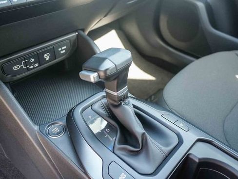 New 2026 Kia K4 LXS image 21