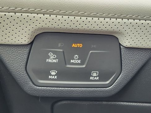 New 2026 Volkswagen Atlas Cross Sport SEL Premium R-Line image 11