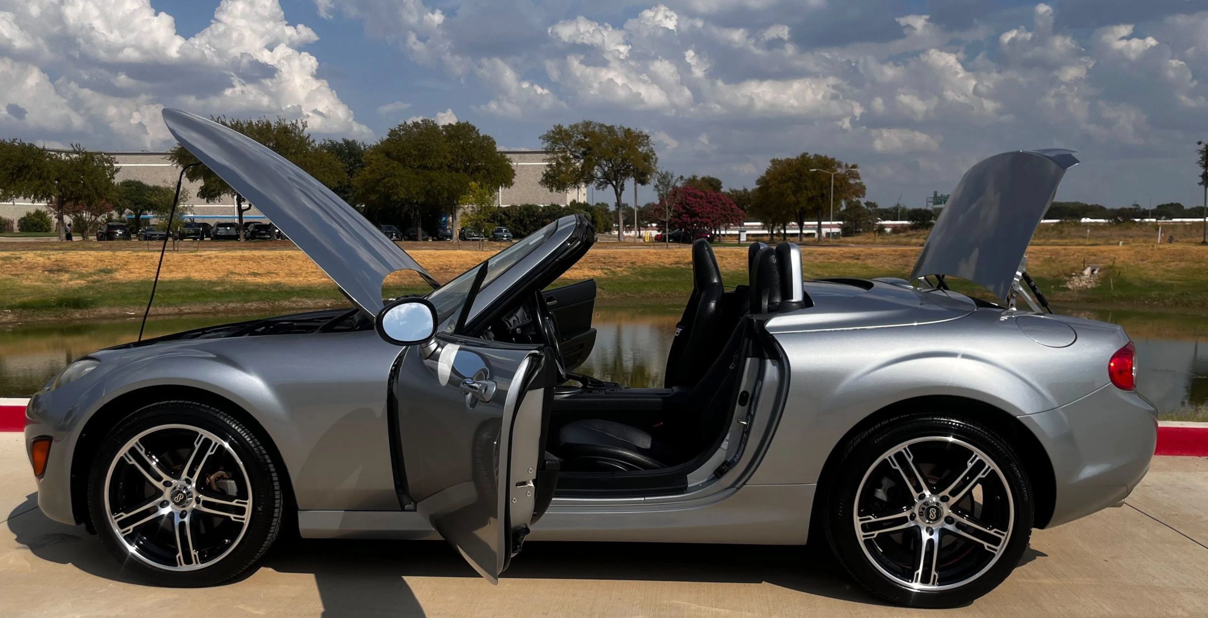 Used 2012 MAZDA MX-5 Miata Touring RWD image 18