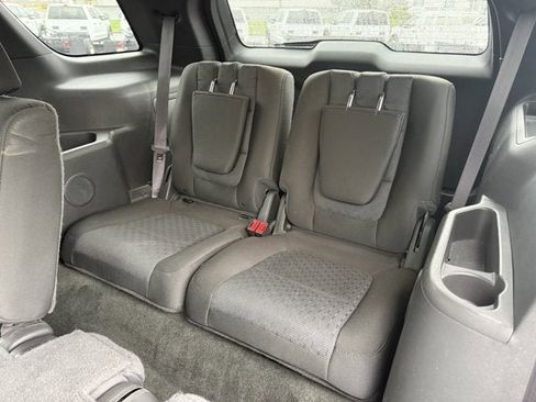 Used 2013 Ford Explorer XLT image 13