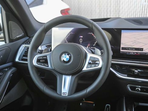 Used 2026 BMW X5 sDrive40i w/ M Sport Package image 12