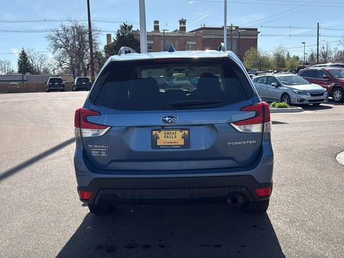 Used 2020 Subaru Forester Premium AWD/4WD image 6