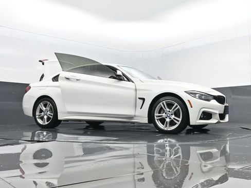 Used 2020 BMW 430i xDrive Coupe w/ M Sport Package image 33