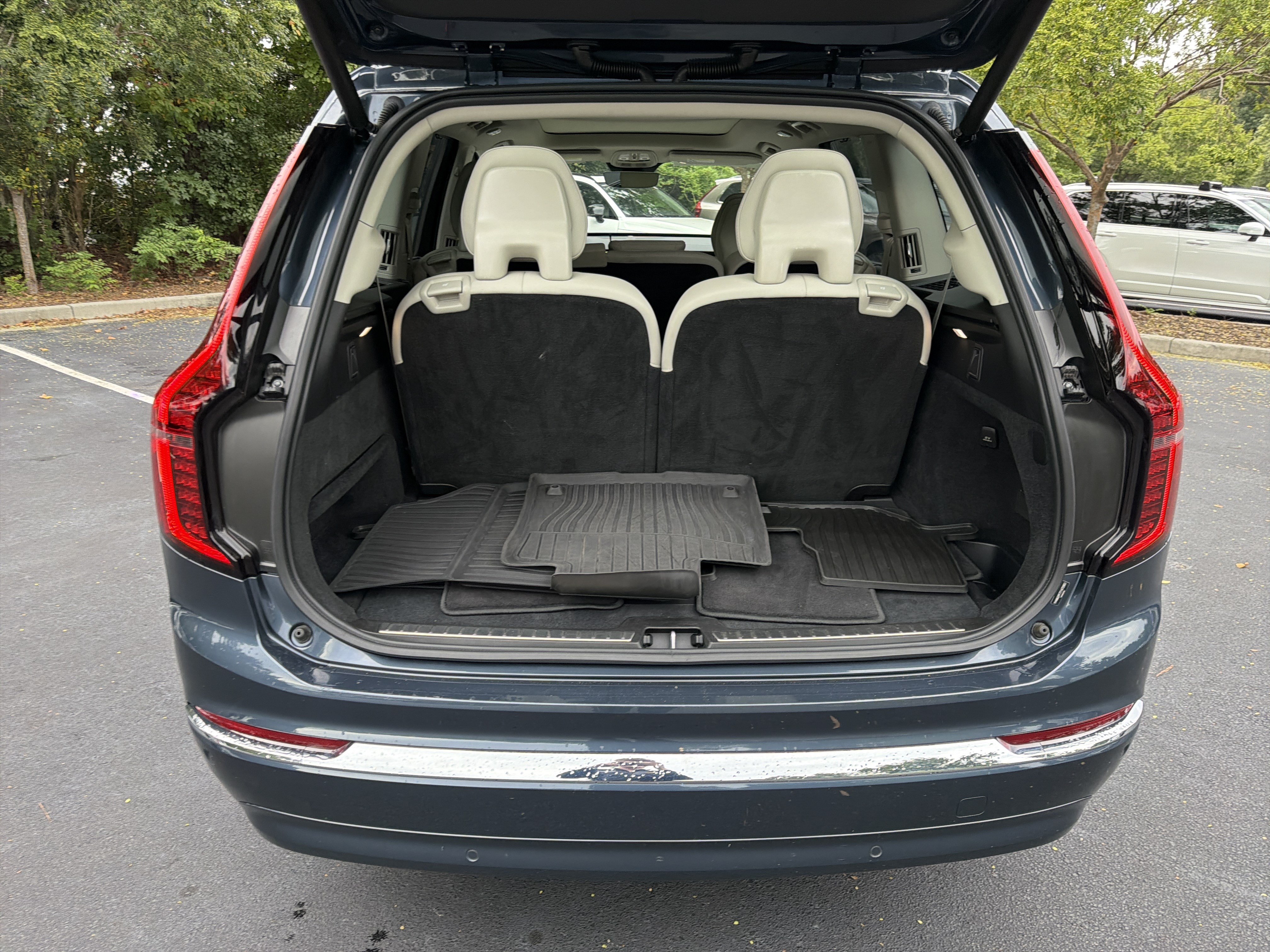Certified 2026 Volvo XC90 B6 Ultra AWD/4WD image 6