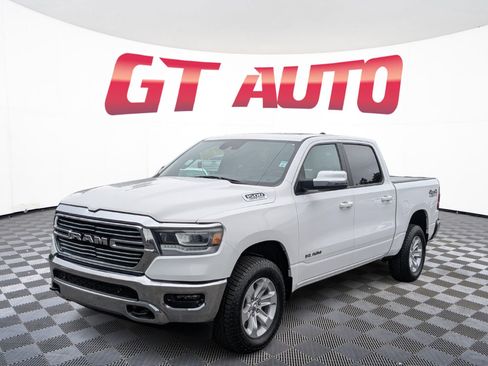 Used 2023 RAM 1500 Laramie AWD/4WD image 2