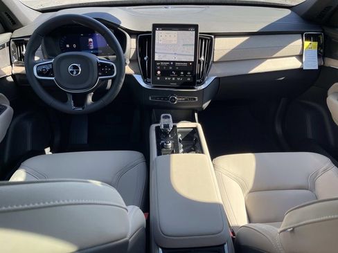 New 2026 Volvo XC90 B6 Plus w/ Protection Package Premier image 16