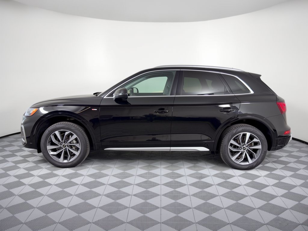 Certified 2024 Audi Q5 2.0T Premium AWD/4WD image 2