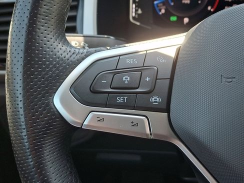 Used 2021 Volkswagen Atlas SEL Premium image 23