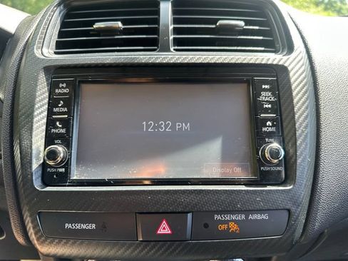 Used 2024 Mitsubishi Outlander Sport AWD image 33