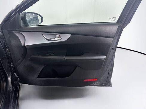 Used 2024 Kia Forte LXS image 29