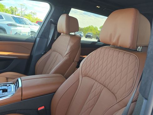 New 2026 BMW X7 xDrive40i w/ Executive Package image 17