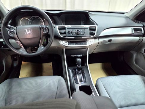 Used 2015 Honda Accord LX image 19