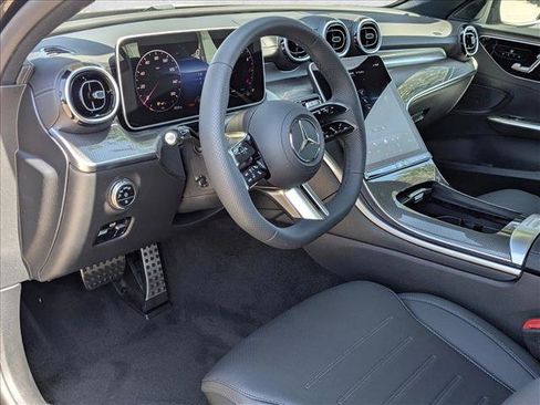 Used 2025 Mercedes-Benz C 300 Sedan image 4