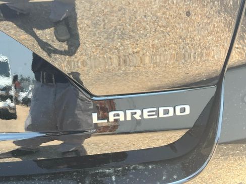 New 2025 Jeep Grand Cherokee Laredo w/ Luxury Tech Group I image 20