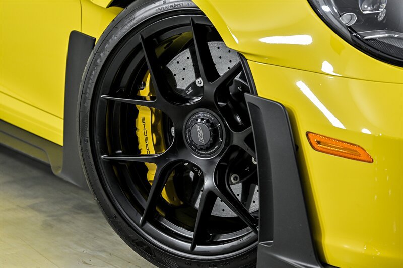Used 2024 Porsche 911 GT3 RS RWD image 3