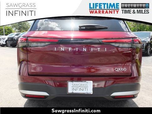 Used 2026 INFINITI QX60 Luxe w/ Cargo Package FWD image 12